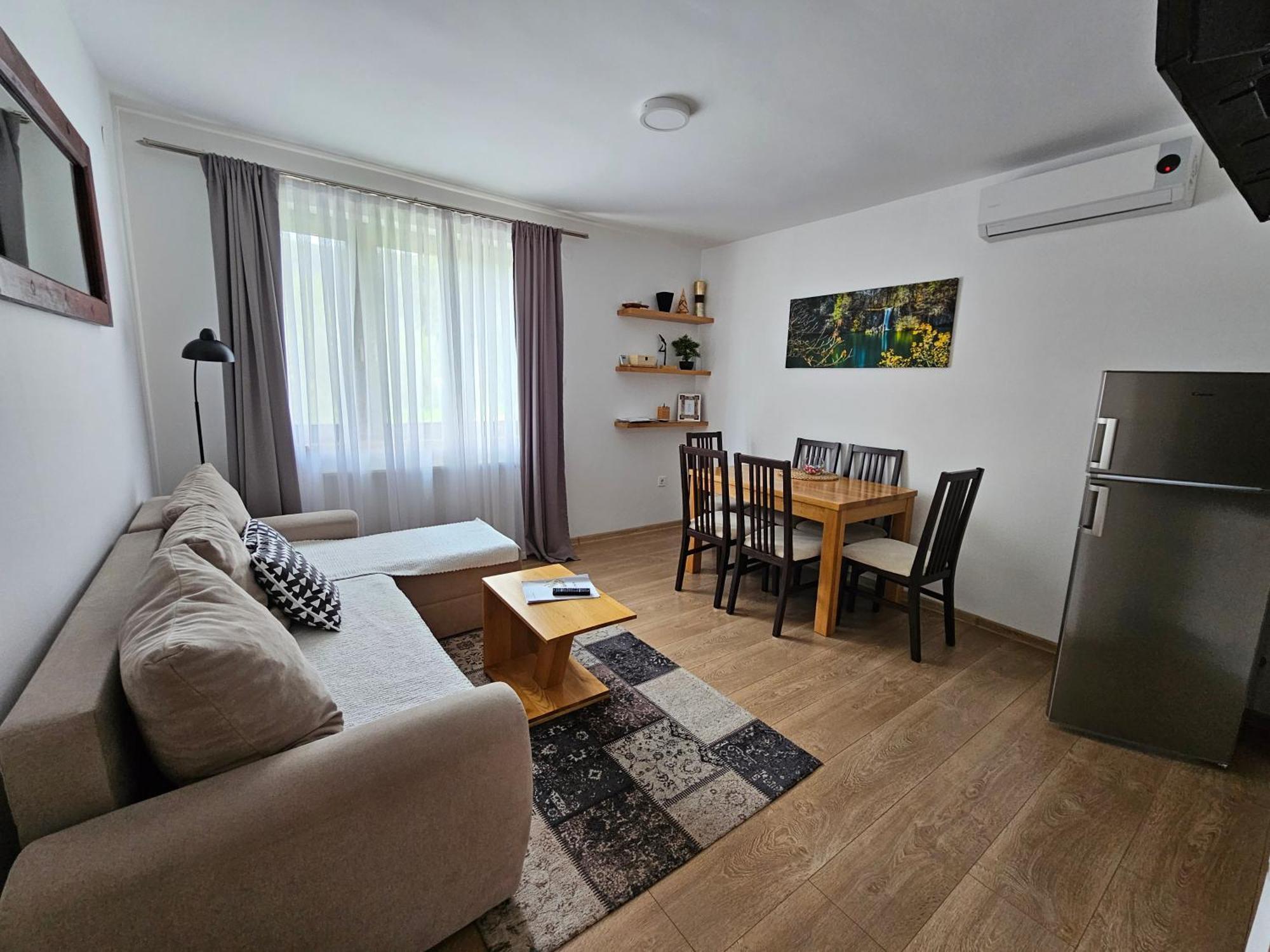 Apartments Woodnotes Licko Petrovo Selo Exterior photo